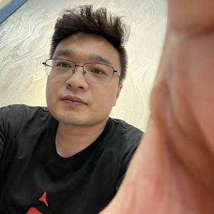 非著名设计师王连付头像