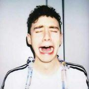 过目九忘丶的个人资料头像