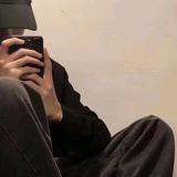 爆炸猪哇头像