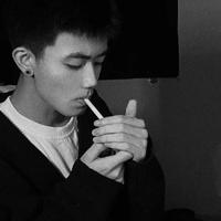 班级最后一排头像