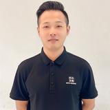 卢扳长修车头像