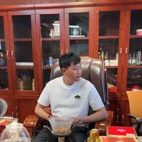 杨哥荣浩莱二手车销售头像