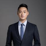 小鹏汽车强子头像