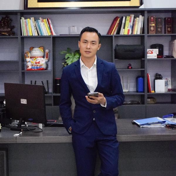 黔运二手车批发阿登头像
