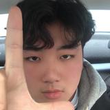 泸州亚通罗少头像