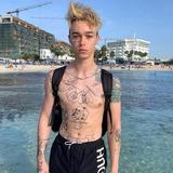 浪迹小青年头像