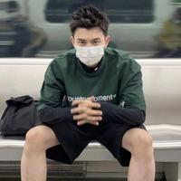 高龄码农521头像