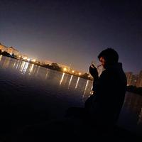 颜斯锦头像