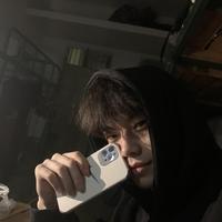 自在图木舒克7d头像