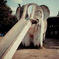 锅盖下的愤怒头像