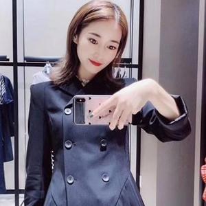 国内一线品牌服装头像