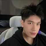 海海有点直男癌头像
