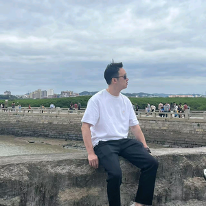 族以胜任头像