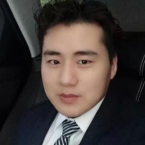 钞人影视头像