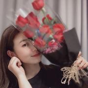 挺好yi女的的个人资料头像