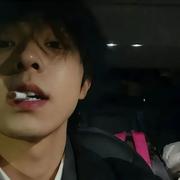 他连得的个人资料头像