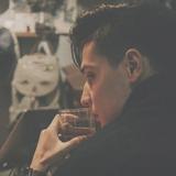 攒钱买宝马的小周头像