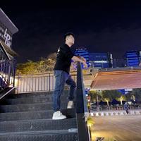 用户8983445595555头像