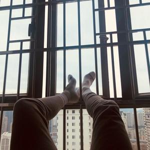 怎么又到晚上了头像