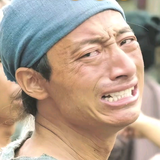 老登倒立拉稀两个十斤椰子蛋左摇右摆叮当响头像