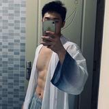 她爱吃烤肠头像