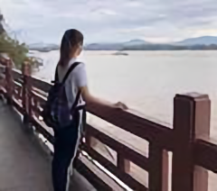 曳舞亮儿头像