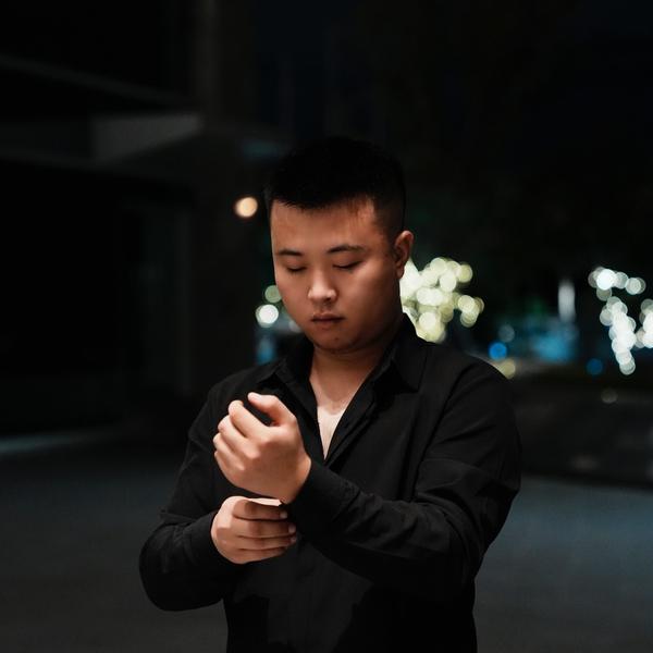 顺丹发董旭头像