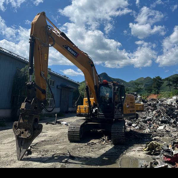 三岁先生宽城汽车拆解厂头像