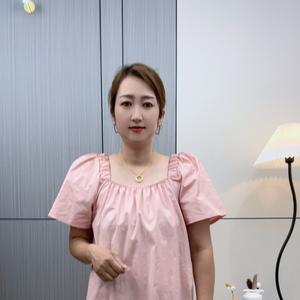 鑫芳轻奢大码女装头像