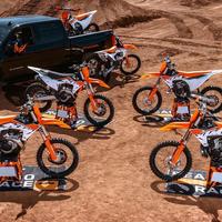 不疯摩不成活之机车头像