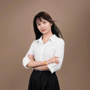 财经邱邱头像