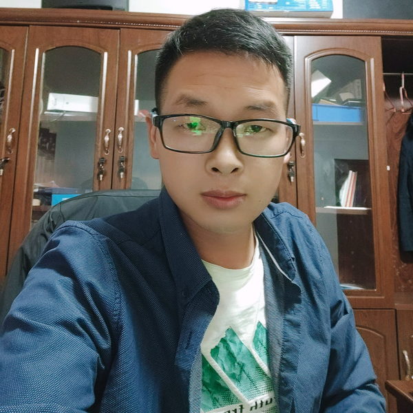 摩尼金成驾校胡彪头像