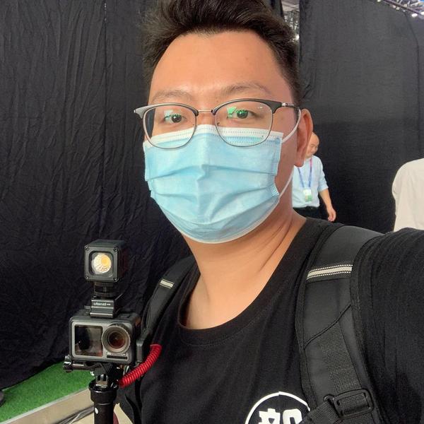 智驾体验官李毅头像