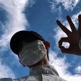 给生活比个叶631头像