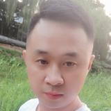 执着的明月9头像