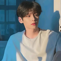 隔壁男邻居头像