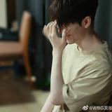 嗯哼27351头像