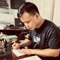 时尚新能源二手车头像