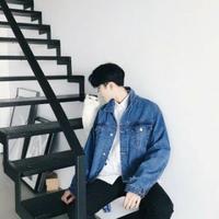 人生如戏戏尽落幕头像