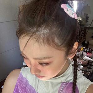 摆烂小p头像