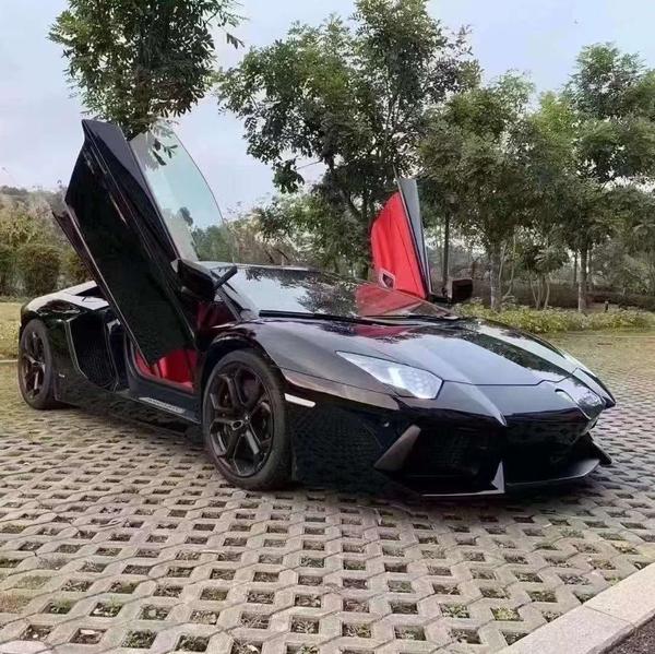 小P玩车头像