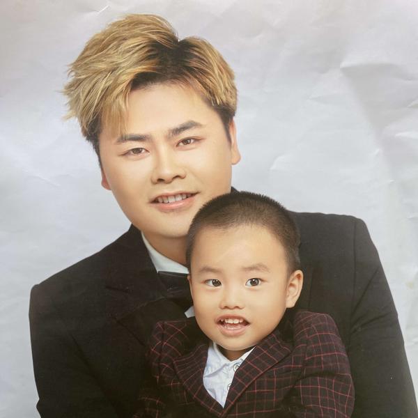 用户817788159378头像