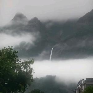 闻风听雨头像