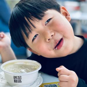 今天吃啥子头像