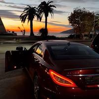 开着邻居家的车车头像