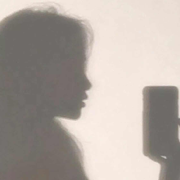 CHANGRONG70979的个人资料头像