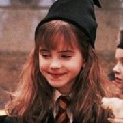 karineeeeee的个人资料头像