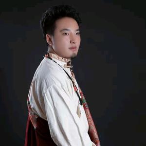 藏族歌手格桑达娃头像