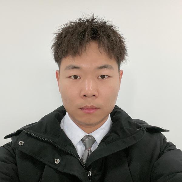 顺明张辉头像