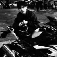 穷到家的屌丝头像